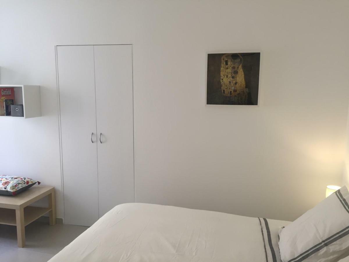 Menton 2 Pieces Climatise A Cote De La Plage Rue Palmaro Exteriör bild